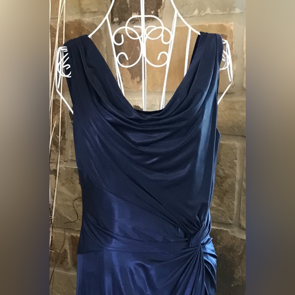 Adrianna Papell Formal, Navy Blue Color, In excellent condition. - Picture 3 of 6